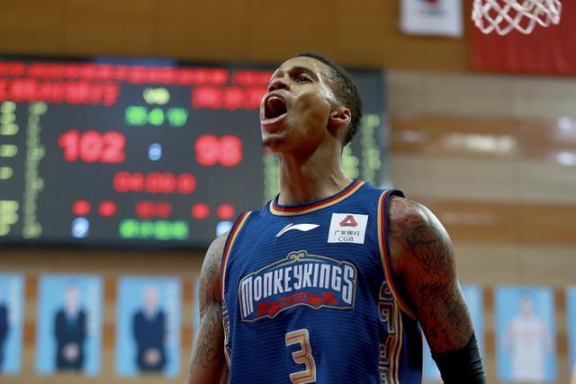 天空：曼联有意亚特兰大中场埃德森 冬窗尝试引进